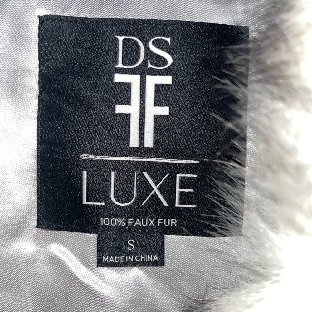 DONNA SALYERS FABULOUS FURS LUXE FAUX FUR COAT In QUARTZ BELTED SZ S NWOT - Picture 4 of 10